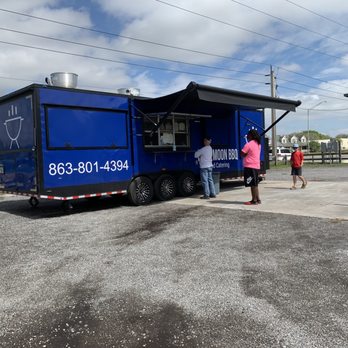 Blue Moon BBQ - Nice vendor trailer. - Food Trucks Near Me - Okeechobee, Florida