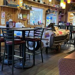 Grandpa’s Love Shack - Decor of restaurant