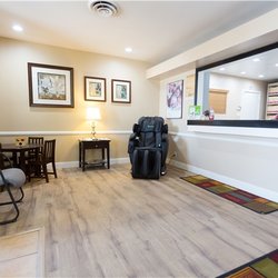 Palmdale Dental Group - Great massage chair while you wait. Come early, because they take you in pretty quickly!