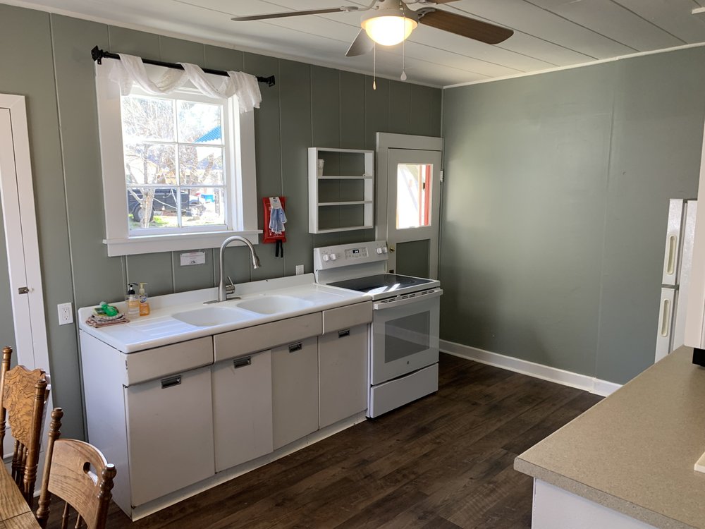 DOWNIEVILLE RIVER INN & RESORT Updated September 2024 90 Photos