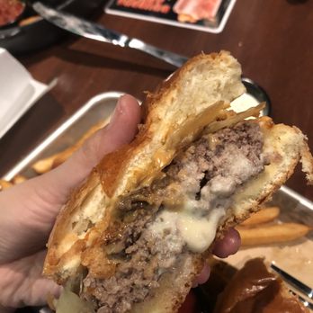 Bar Louie - Brookfield - Gastroburger - Bars Near Me - Brookfield, Wisconsin