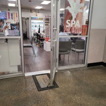 Regal Nails, Salon & Spa - Nail Salons Near Me - Seekonk, Massachusetts Regal Nails, Salon & Spa - Nail Salons Near Me - Seekonk, Massachusetts