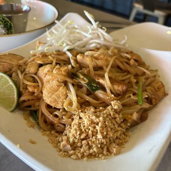 Thai Me Up - Thai Near Me - Stockton, California