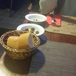 Le Portugale - Complimentary bread, almonds and olives