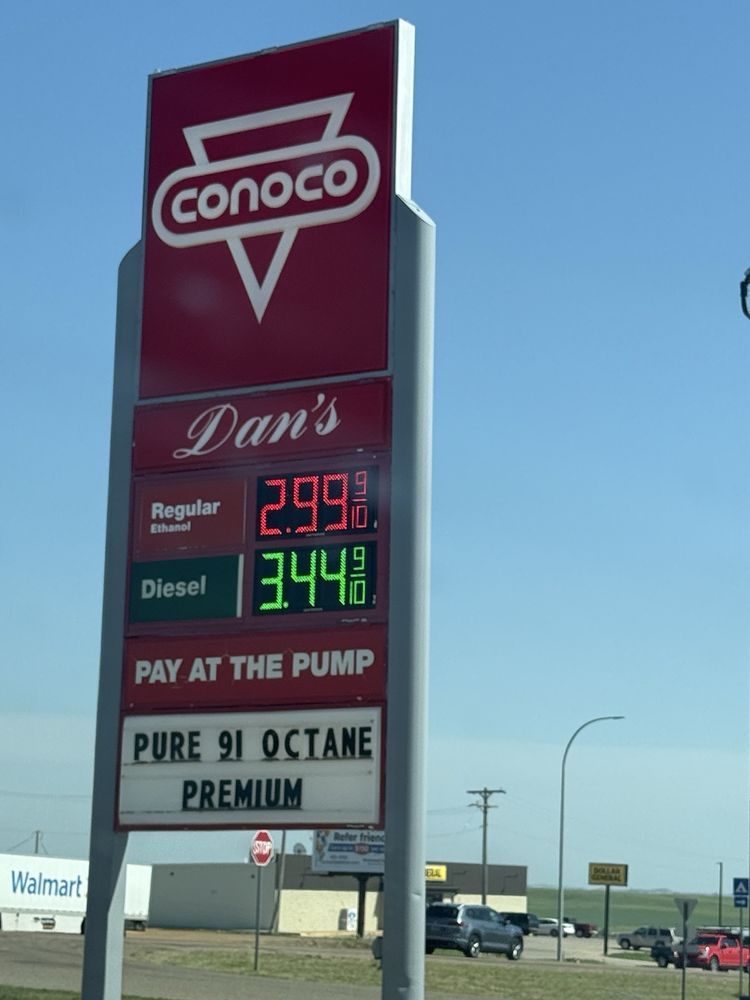 Dan's Interstate Conoco Logo