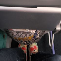 Allegiant Air - Im 5'4" and im ok