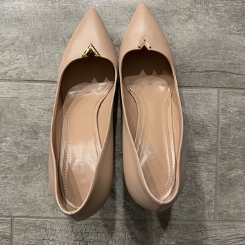Louis Vuitton - Pumps - Leather Goods Near Me - Las Vegas, Nevada Louis Vuitton - Pumps - Leather Goods Near Me - Las Vegas, Nevada
