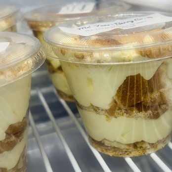 Me’Yanna Berry - a variety of desserts - Bakeries Near Me - Dayton, Ohio Me’Yanna Berry - a variety of desserts - Bakeries Near Me - Dayton, Ohio