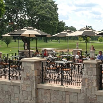 Wheaton Park District - Dining on the patio at Arrowhead Golf Club - Parks Near Me - Wheaton, Illinois