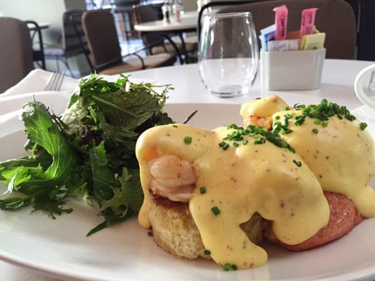 Le Petit Paris by null