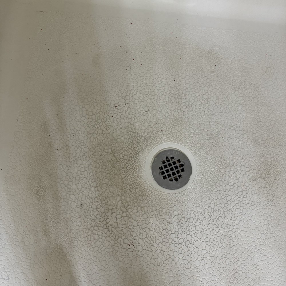 Alight Stillwater - They called this clean - both rooms were supposed to have a bathtub shower - University Housing Near Me - Stillwater, Oklahoma