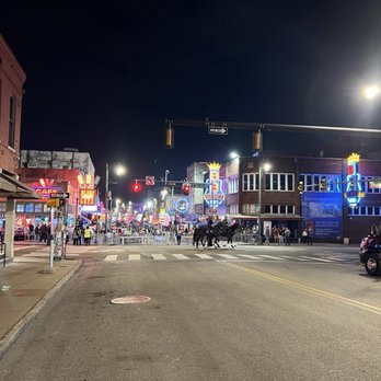 Beale Street - 10/26/24 FYI Police on horseback - Local Flavor Near Me - Memphis, Tennessee