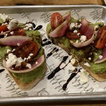 Lyrics Cafe - Avocado toast - Coffee & Tea Near Me - Newberg, Oregon