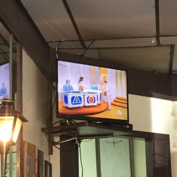Crawford's Restaurant - Love how they always have old game shows on their TVs! - Southern Near Me - Baton Rouge, Louisiana