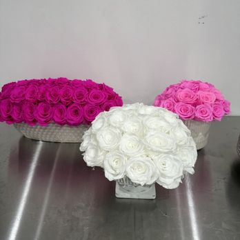 Friends and Roses - Florists Near Me - Sherman Oaks, California Friends and Roses - Florists Near Me - Sherman Oaks, California