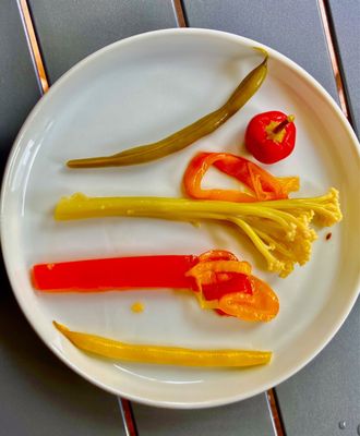 Bushel & Peck's by null