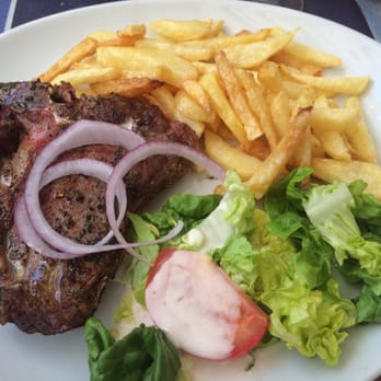 Chez Sylvie - Côte de veau corse - French Near Me - Marseille, 13