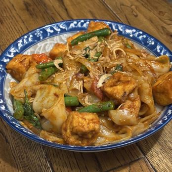 Grandmas Philly - Pad Kee Mao "Drunken Noodles" - Thai Near Me - Philadelphia, Pennsylvania Grandmas Philly - Pad Kee Mao "Drunken Noodles" - Thai Near Me - Philadelphia, Pennsylvania