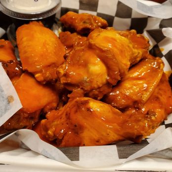 Fish Moon Brewing - Wings with the buffalo sauce and a side of ranch - Brewpubs Near Me - Rushville, Indiana