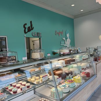 SusieCakes - Bakeries Near Me - Los Angeles, California