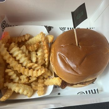 Houston TX Hot Chicken - Classic Chicken Sandwich and fries - Chicken Shop Near Me - Phoenix, Arizona Houston TX Hot Chicken - Classic Chicken Sandwich and fries - Chicken Shop Near Me - Phoenix, Arizona