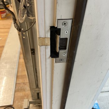 Aa All American Locksmiths - Keys & Locksmiths Near Me - Newtown, Connecticut Aa All American Locksmiths - Keys & Locksmiths Near Me - Newtown, Connecticut