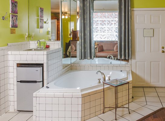 Applewood Manor Inn Bed & Breakfast by null