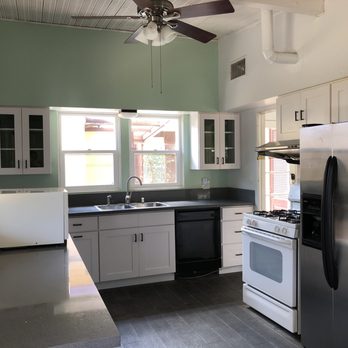 Amy's Housekeeping Services - Kitchen after the cleaning! - Home Cleaning Near Me - Los Angeles, California
