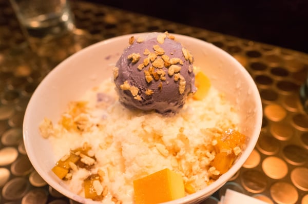 Pig and Khao - LES by null