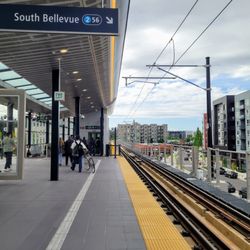 Downtown Redmond Station - On the platform to Bellevue