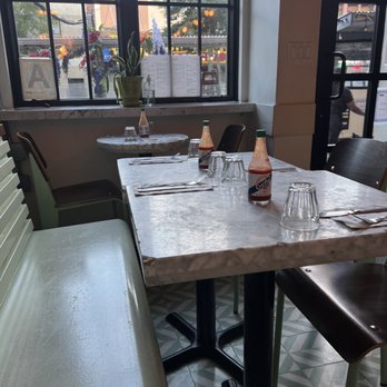 Lowerline - Seating area - Cajun/Creole Near Me - Brooklyn, New York Lowerline - Seating area - Cajun/Creole Near Me - Brooklyn, New York