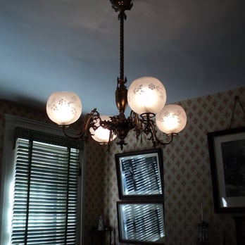 The Petersen House - Chandelier, Parlor - Museums Near Me - Washington, DC, District of Columbia The Petersen House - Chandelier, Parlor - Museums Near Me - Washington, DC, District of Columbia