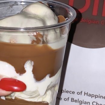 Chocolate Dip - This is the first time I ordered the ice cream sundae. - Creperies Near Me - New York, New York Chocolate Dip - This is the first time I ordered the ice cream sundae. - Creperies Near Me - New York, New York