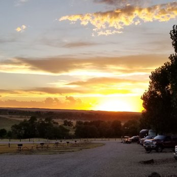 7th Ranch Rv Camp - Sunset as seen from campground - Campgrounds Near Me - Garryowen, Montana