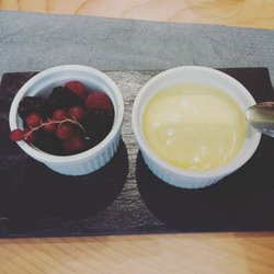 Pizzeria Savô - Dessert crème avec fruits rouges