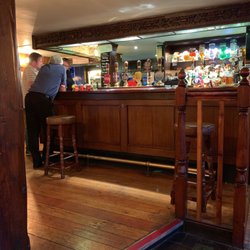 The Robin Hood - Bar area