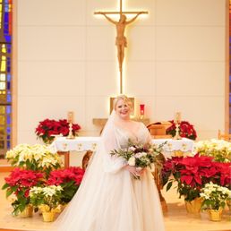 Wedding dress, flowers, cross, bride