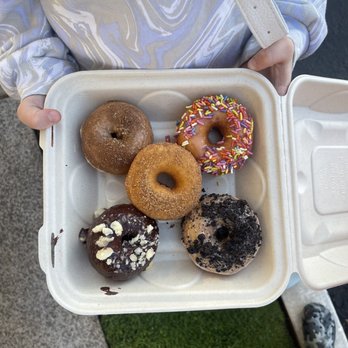 Maui Ono Donuts - 5 Favorites-- so good! - Donuts Near Me - Kihei, Hawaii Maui Ono Donuts - 5 Favorites-- so good! - Donuts Near Me - Kihei, Hawaii