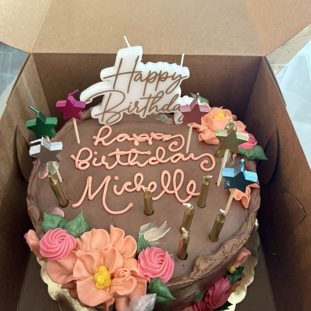 Morfey's Cake - Custom birthday cake - Bakeries Near Me - Seattle, Washington