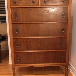 What The Vintage - Vintage 6 drawer tall dresser. Walnut in good shape. 1940s era.