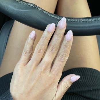 Gloss & Feathers - Nail Salons Near Me - Phoenix, Arizona