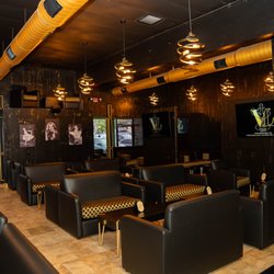 Vale lounge - Vale Lounge - 11860 Balboa Blvd, Granada Hills, CA 91344 - (818) 488-9150