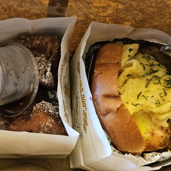 Scramblin Egg - Cinnamon toast bites with syrup and the #3 sandwich with chicken. - Fast Food Near Me - Bloomington, Minnesota Scramblin Egg - Cinnamon toast bites with syrup and the #3 sandwich with chicken. - Fast Food Near Me - Bloomington, Minnesota
