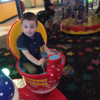 John's Incredible Pizza - Riverside - Arcades Near Me - Riverside, California