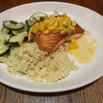 Rose & Crown - Salmon w/ rice and veggies - Gastropubs Near Me - Lewes, Delaware