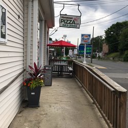 Hometown Pizza