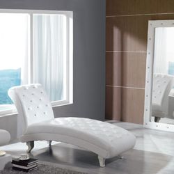 Factory Outlet by LA Furniture - Modern Chaise Lounge