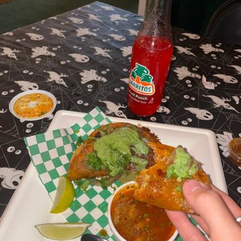 Tacos California - Birria Queso Tacos - Tacos Near Me - Fresno, California Tacos California - Birria Queso Tacos - Tacos Near Me - Fresno, California
