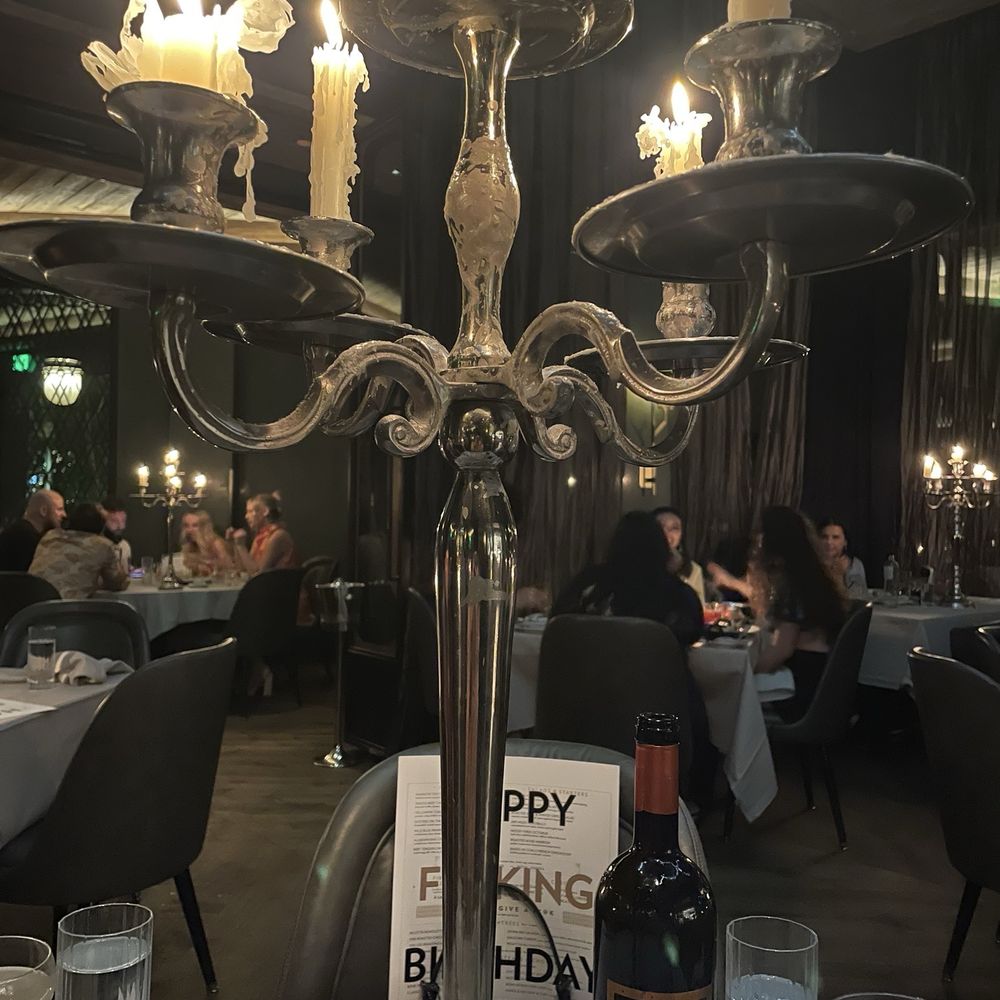 Maple & Ash - Center piece - Steakhouses Near Me - Scottsdale, Arizona Maple & Ash - Center piece - Steakhouses Near Me - Scottsdale, Arizona