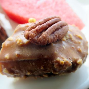 港畔餐廳 - Hazelnut Praline Cake - Buffets Near Me - Hong Kong, HK
